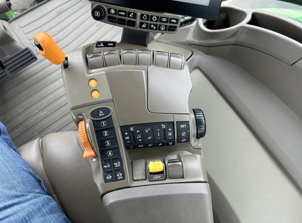 2024 John Deere 8R 410 Tractor