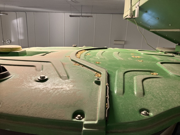 2023 John Deere S780 Combine