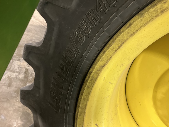 2023 John Deere S780 Combine