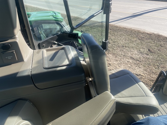 2022 John Deere 8R 410 Tractor