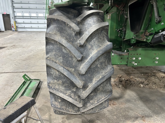 2023 John Deere S780 Combine