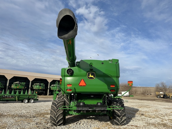2023 John Deere S780 Combine