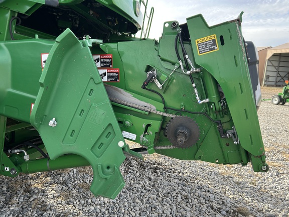 2023 John Deere S780 Combine