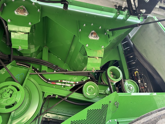 2023 John Deere S780 Combine