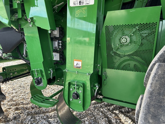 2023 John Deere S780 Combine