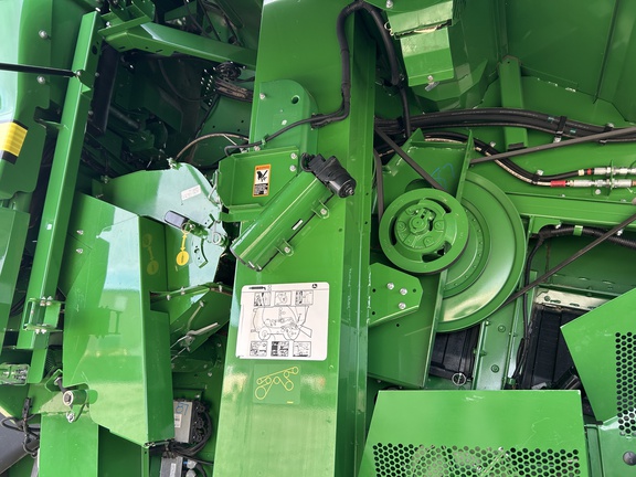 2023 John Deere S780 Combine