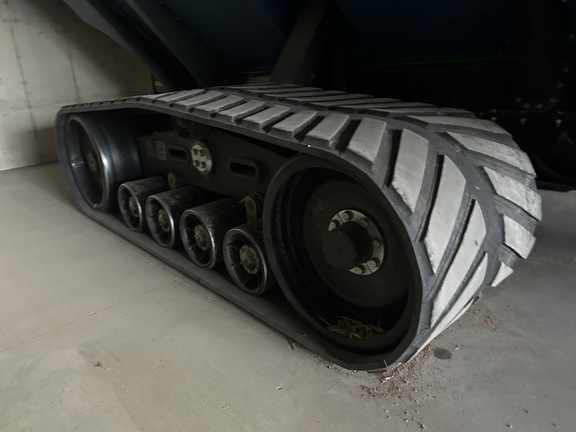 Kinze 1421 Grain Cart