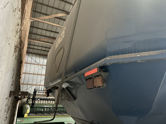 Kinze 1421 Grain Cart