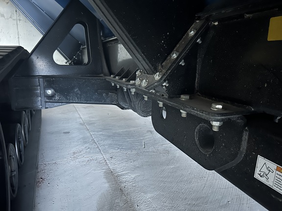 Kinze 1421 Grain Cart