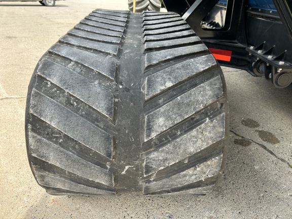 Kinze 1421 Grain Cart