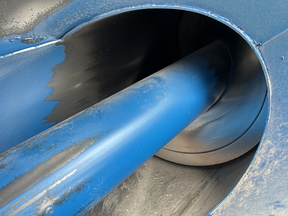 Kinze 1421 Grain Cart