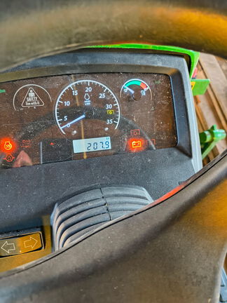 2023 John Deere 1025R Tractor Compact