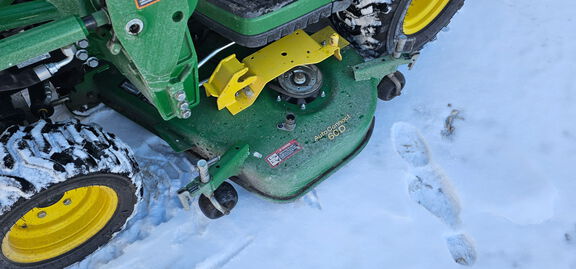 2023 John Deere 1025R Tractor Compact