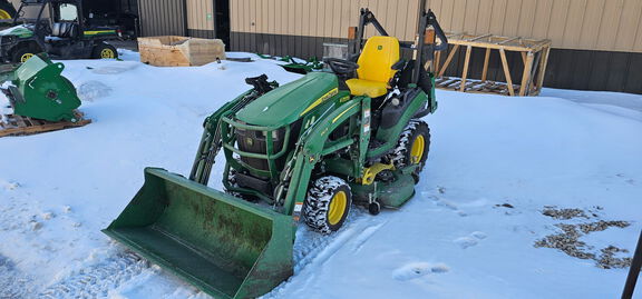 2023 John Deere 1025R Tractor Compact