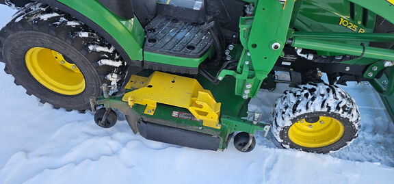 2023 John Deere 1025R Tractor Compact