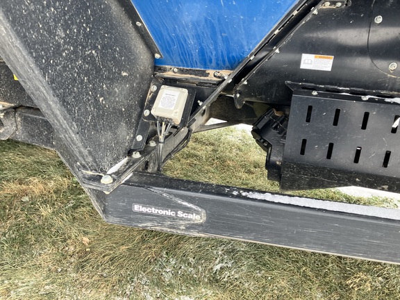 2019 Kinze 1305 Grain Cart