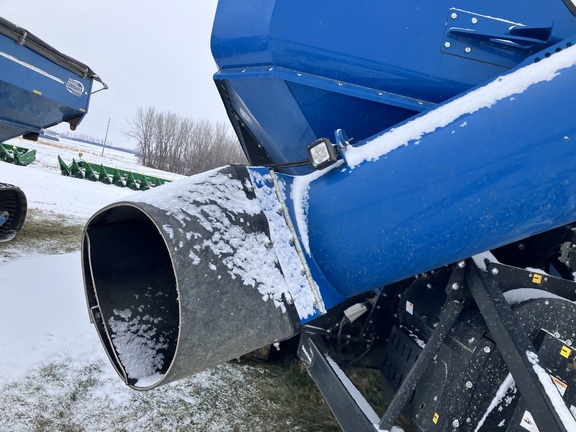 2019 Kinze 1305 Grain Cart