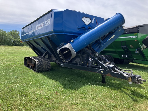 2019 Kinze 1305 Grain Cart