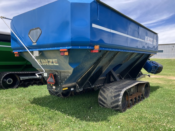 2019 Kinze 1305 Grain Cart