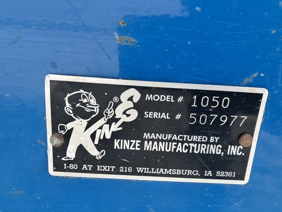 2010 Kinze 1050 Grain Cart