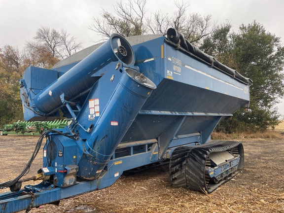 2010 Kinze 1050 Grain Cart