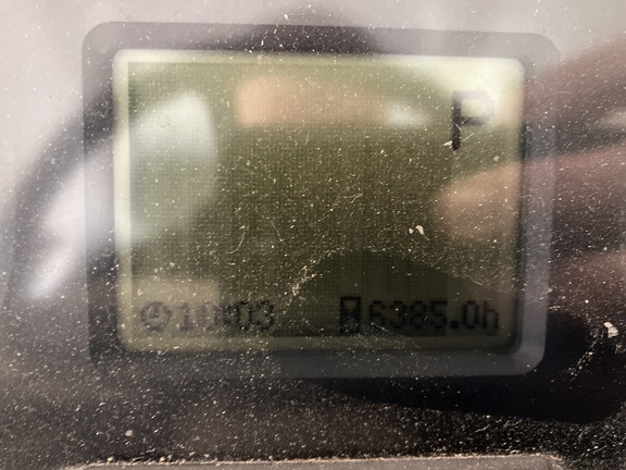 2006 John Deere 7520 Tractor