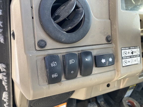 2023 John Deere XUV 835R ATV