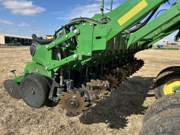 2016 John Deere 1795 Planter