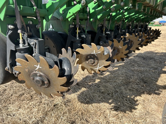 2016 John Deere 1795 Planter