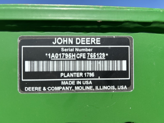 2016 John Deere 1795 Planter