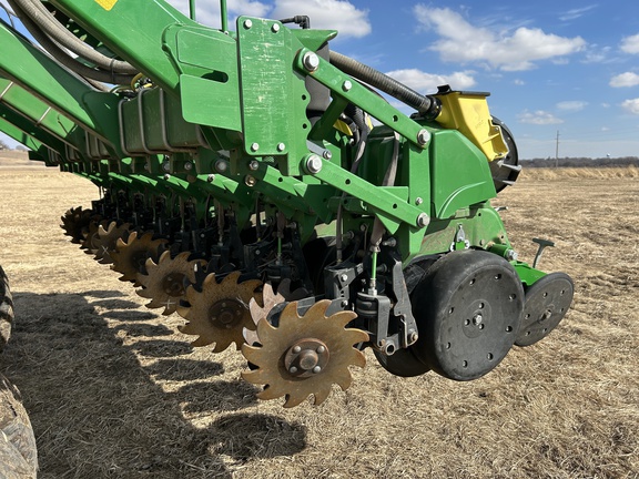 2016 John Deere 1795 Planter