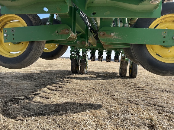 2016 John Deere 1795 Planter