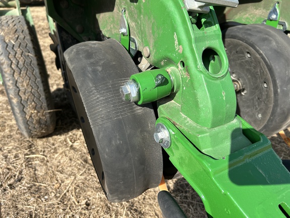2016 John Deere 1795 Planter