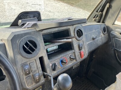 2019 John Deere XUV 835M ATV