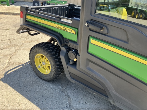 2019 John Deere XUV 835M ATV