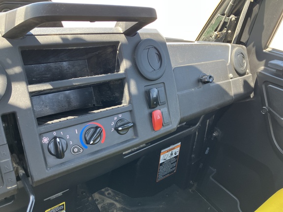 2019 John Deere XUV 835M ATV