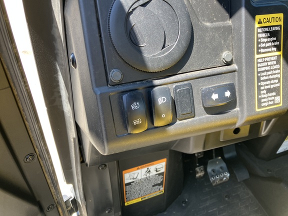 2019 John Deere XUV 835M ATV