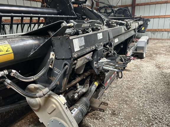 2014 MacDon FD75-S Header Combine