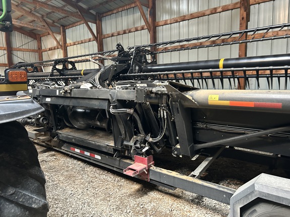 2014 MacDon FD75-S Header Combine