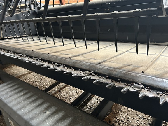 2014 MacDon FD75-S Header Combine