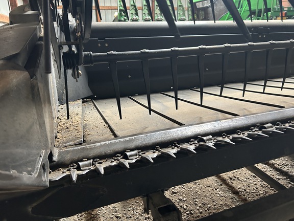 2014 MacDon FD75-S Header Combine