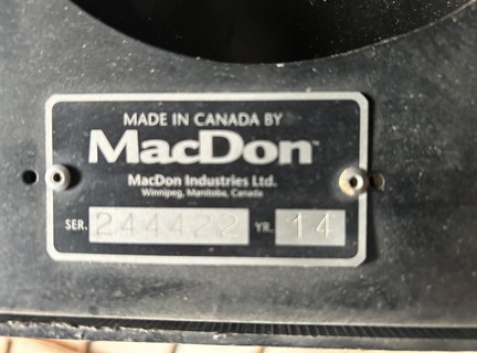 2014 MacDon FD75-S Header Combine