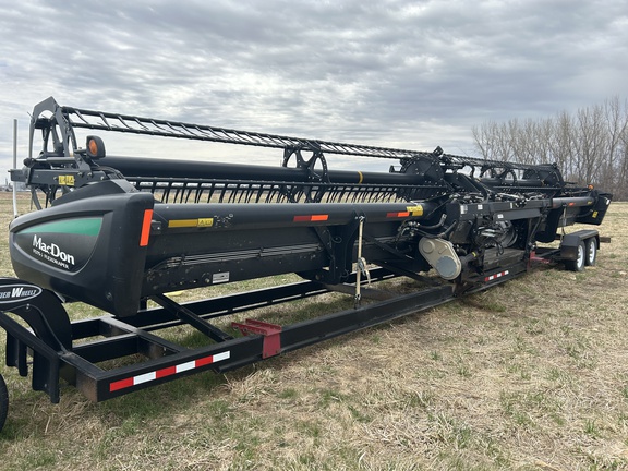 2014 MacDon FD75-S Header Combine