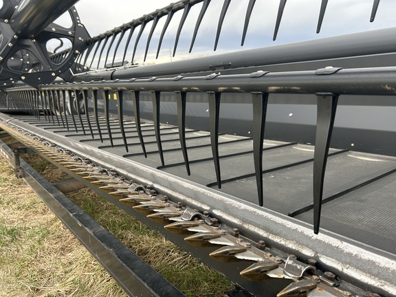 2014 MacDon FD75-S Header Combine