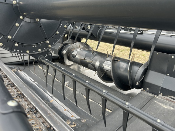 2014 MacDon FD75-S Header Combine