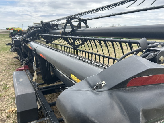 2014 MacDon FD75-S Header Combine