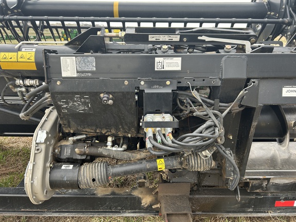 2014 MacDon FD75-S Header Combine