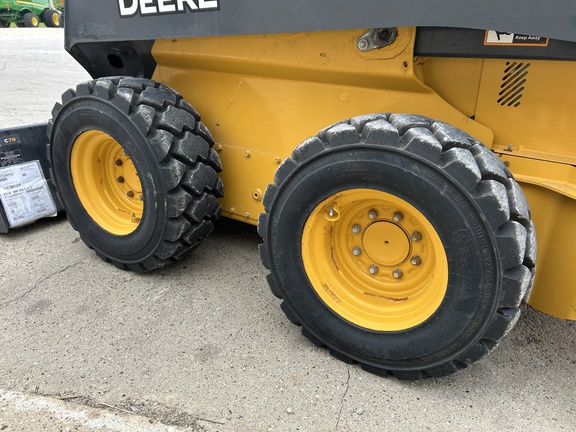 2024 John Deere 324G Skid Steer Loader