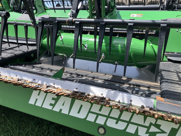2023 John Deere HD45F Header Combine