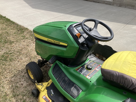 2014 John Deere X324 Garden Tractor